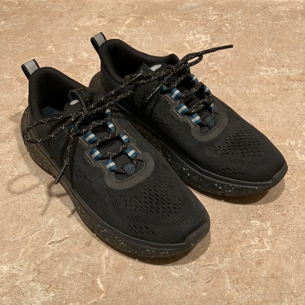 Cole Hann Black Zero Grand boys sneakers gymshoes